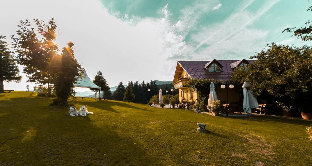 Guesthouse Smogavc ซเร็ตเช ภายนอก รูปภาพ